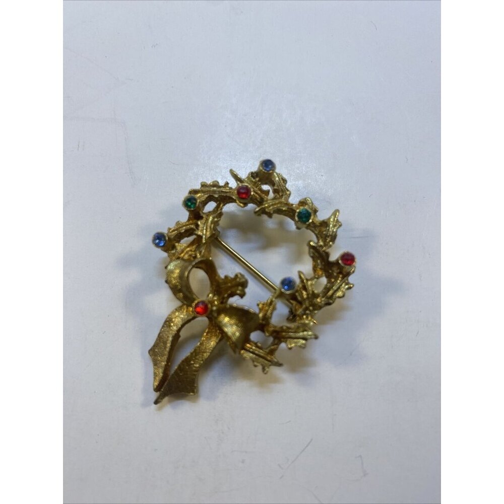 Vintage LJM Christmas Wreath Brooch Pin Gold Tone Rhinestones Bow